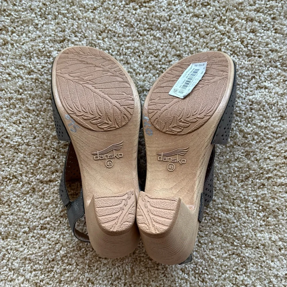 Dansko chic sandals